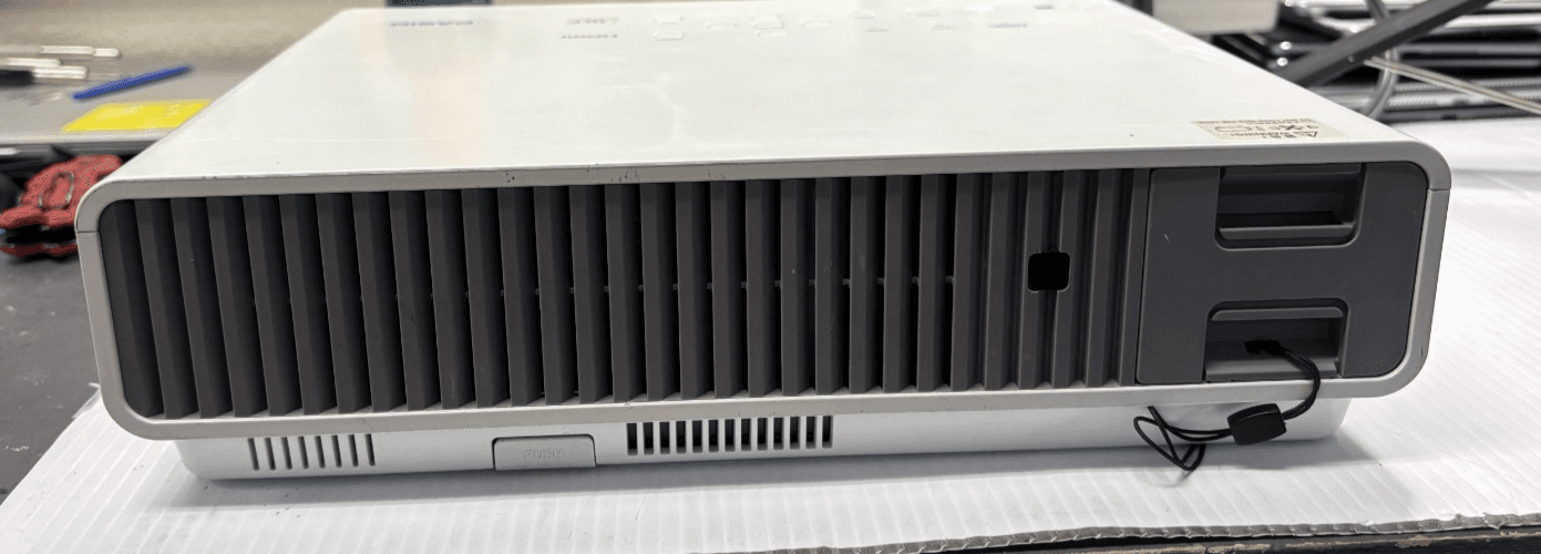 Casio XJ-M245 Data Projector 5,821 hours - Thumbnail 2