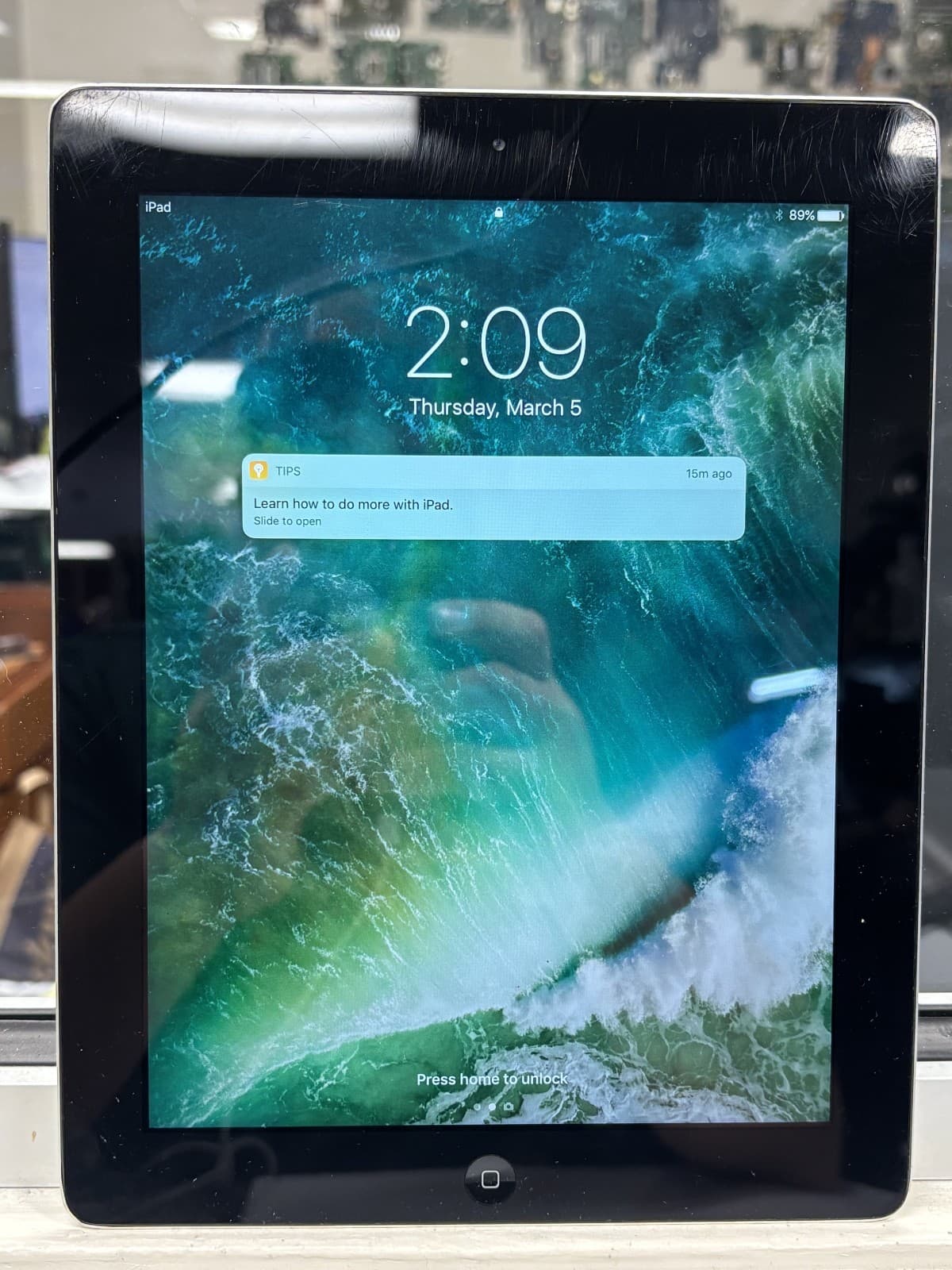 Lot Of 4. Apple iPad 4th Gen. 16GB A1458 Wi-Fi 9.7", unlocked - Thumbnail 8