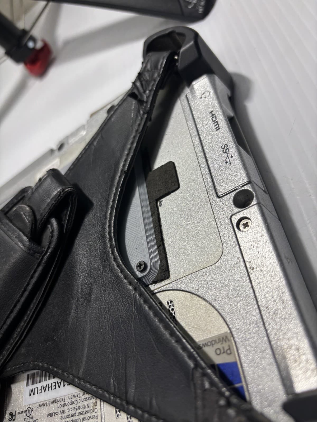 Panasonic FZ-G1 Rugged Toughpad Tablet i5vpro no hdd boots to bios - Thumbnail 9