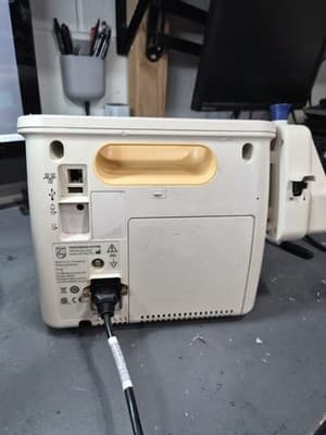 Philips Healthcare Suresigns VS3 Vital Signs Monitor - Thumbnail 4