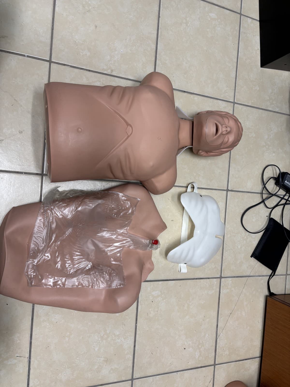 SIMULAIDS Brad Adult CPR Manikin Torso Nursing EMT Training Dummy Cracked - Thumbnail 3