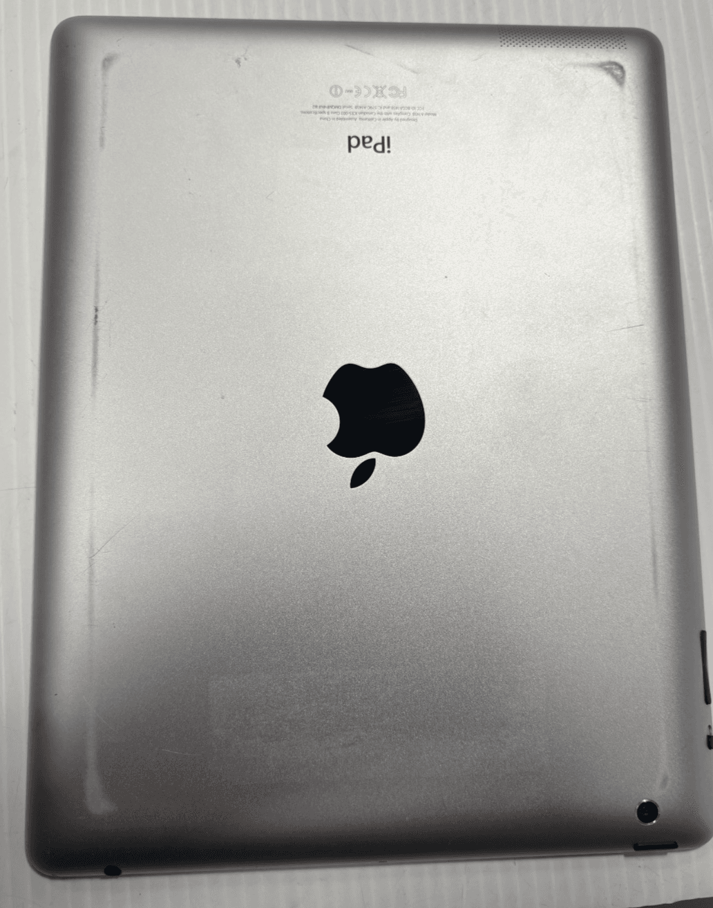 Lot Of 4. Apple iPad 4th Gen. 16GB A1458 Wi-Fi 9.7", unlocked - Thumbnail 5