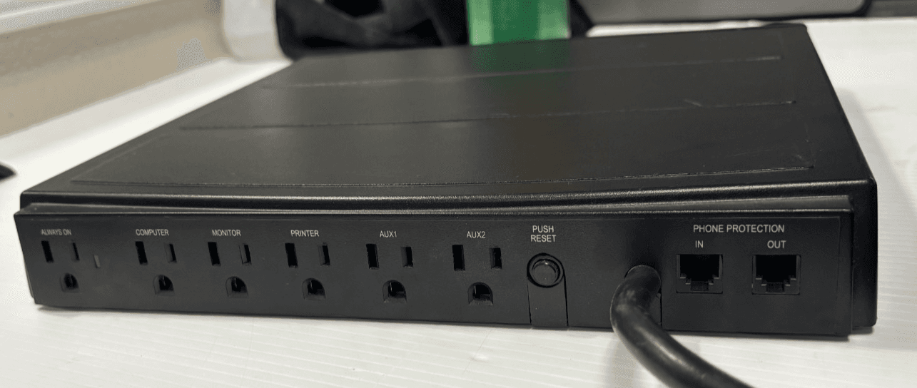 Tripp-Lite TMC-6 Surge Protector - 6 Outlets 120V 15A 60Hz 1800W - Thumbnail 2