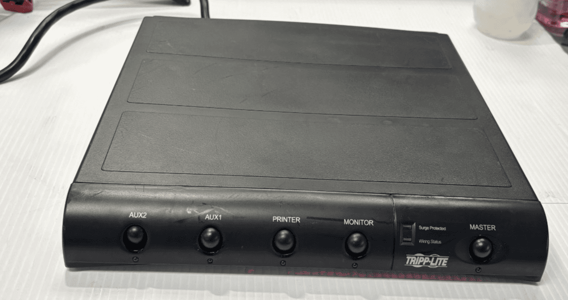 Tripp-Lite TMC-6 Surge Protector - 6 Outlets 120V 15A 60Hz 1800W - Image 1