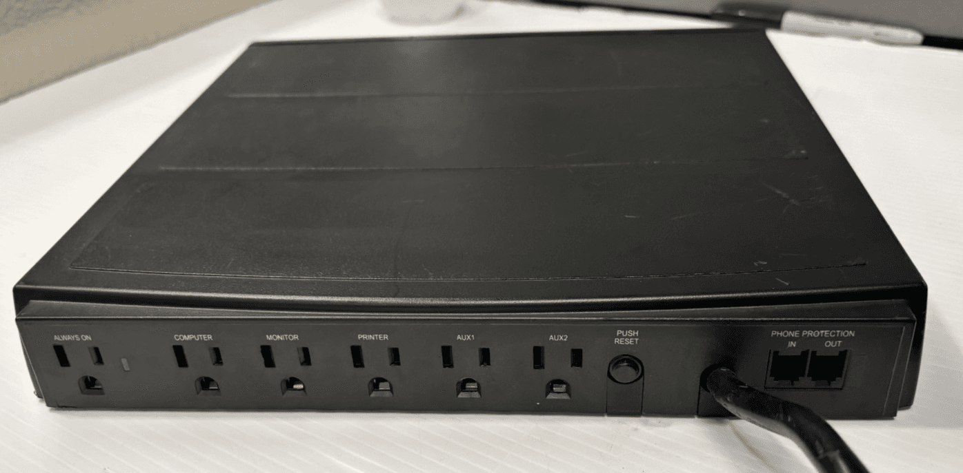 Tripp-Lite TMC-6 Surge Protector - 6 Outlets 120V 15A 60Hz 1800W - Thumbnail 2