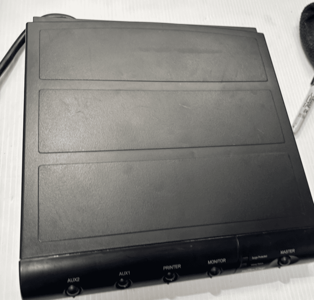 Tripp-Lite TMC-6 Surge Protector - 6 Outlets 120V 15A 60Hz 1800W - Thumbnail 2