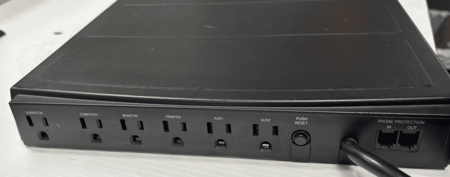 Tripp-Lite TMC-6 Surge Protector - 6 Outlets 120V 15A 60Hz 1800W - Thumbnail 3