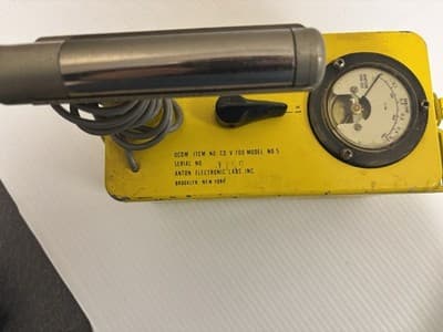Lionel OCDM CD V-700 Model 6B Radiological Survey Meter Geiger Counter - Thumbnail 7