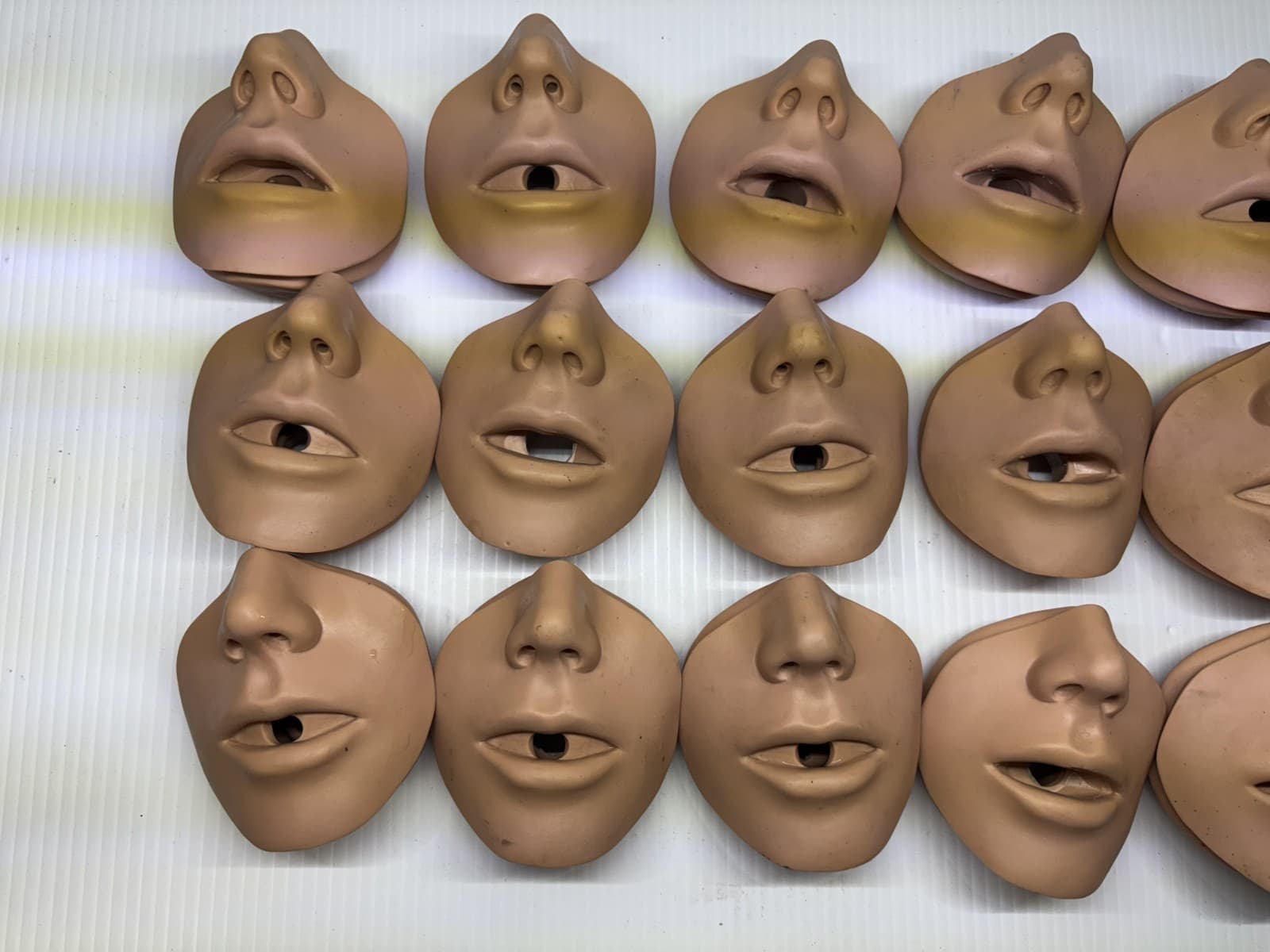 Lot of 18 Simulaids Brad Replacement Face Mouth And Lung - CPR Manikin - - Thumbnail 4
