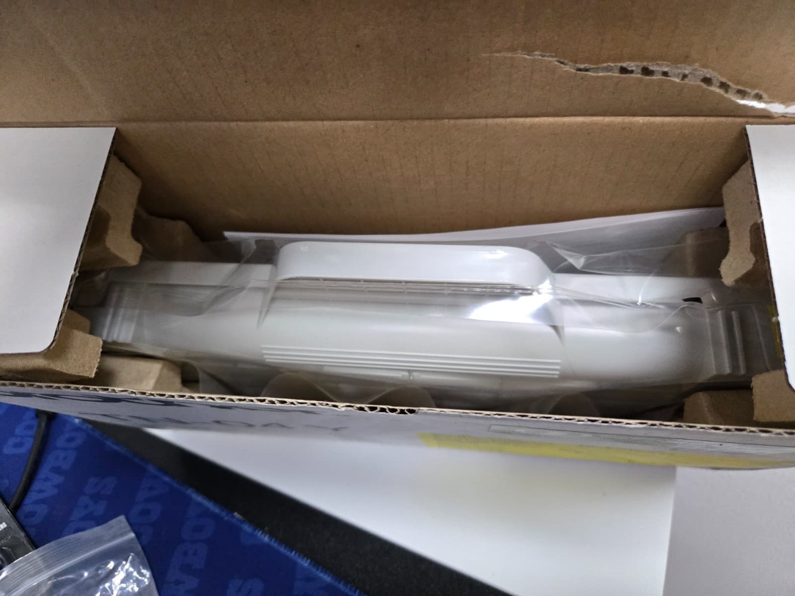 Brother Yellow TN-04Y Toner Ink Cartridge - (HL-2700CN) (MFC-9420CN) Genuine! - Thumbnail 3