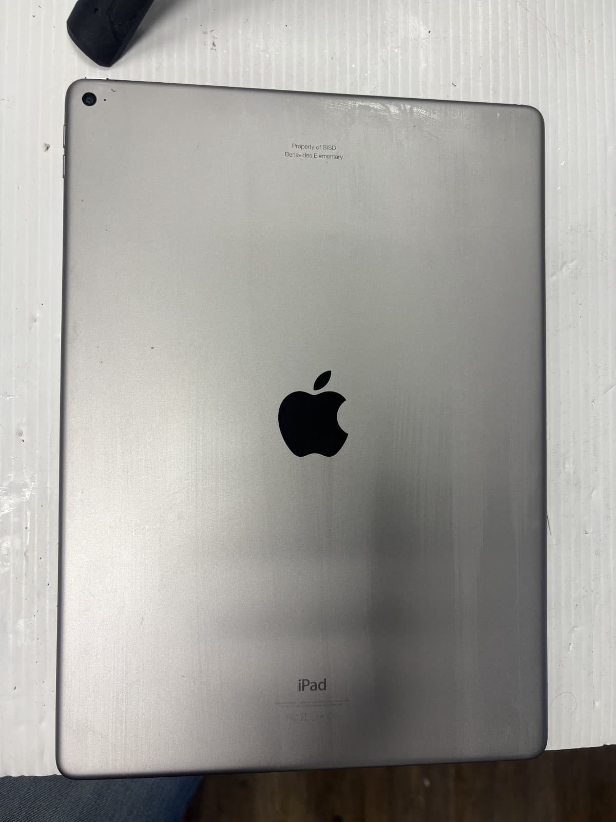 iPad Pro 12.9 1st Gen a1584 READ DESCRIPTION - Thumbnail 3