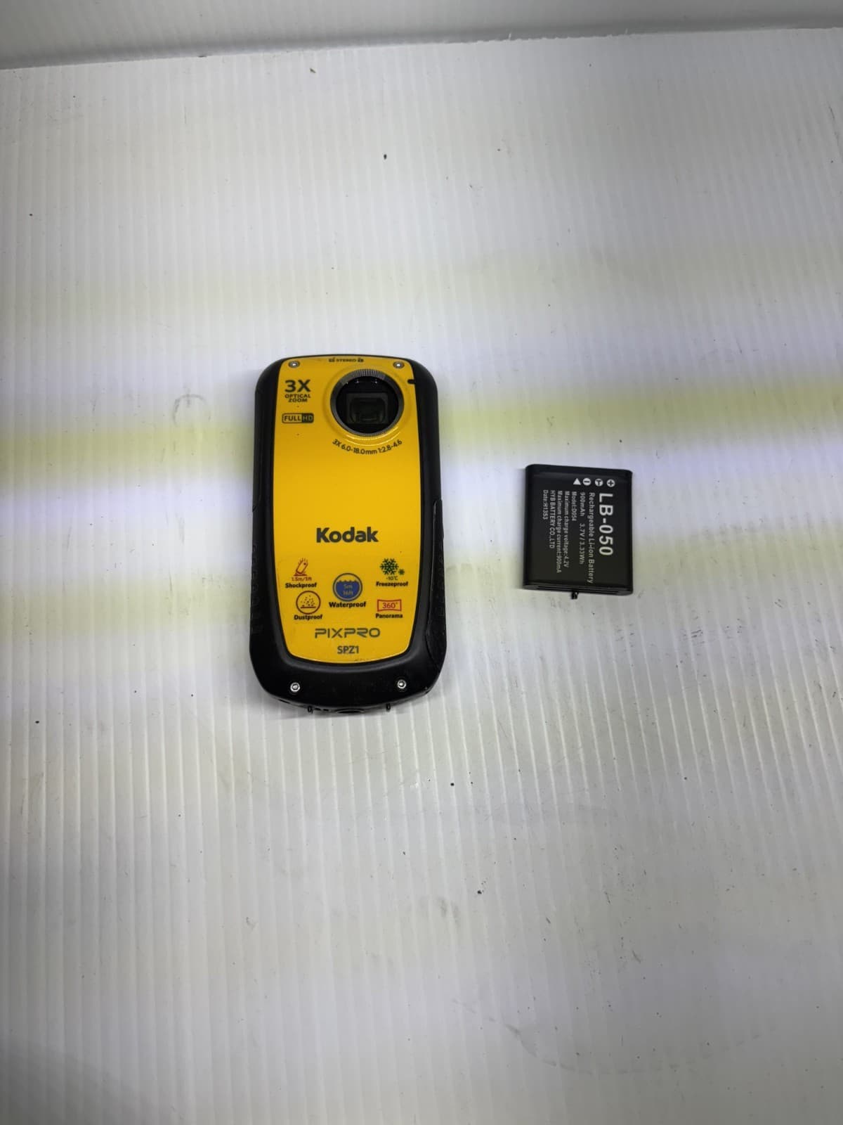 Waterproof Under Water Kodak PIXPRO SPZ1 Digital camera With Battey - Image 1