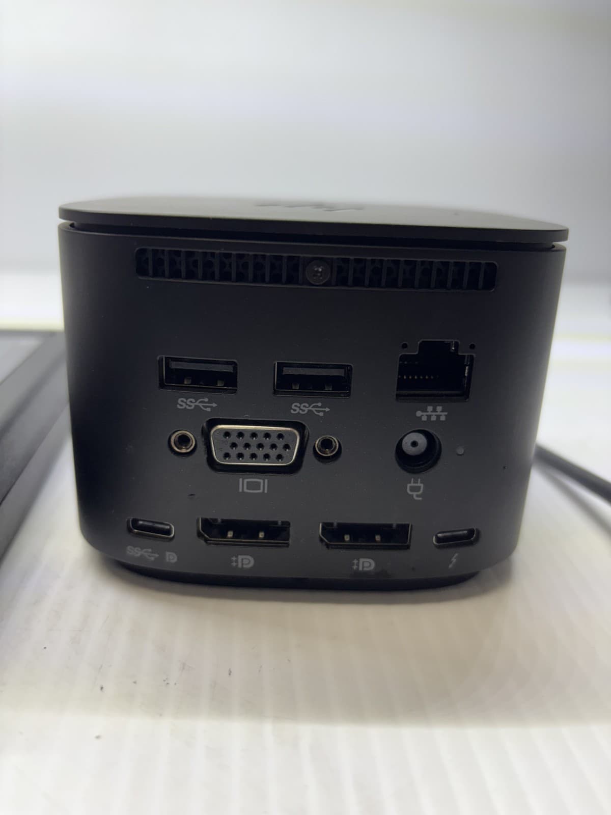 HP G2 Dock Thunderbolt 120W Docking Station USB-C w/Charger - Thumbnail 3