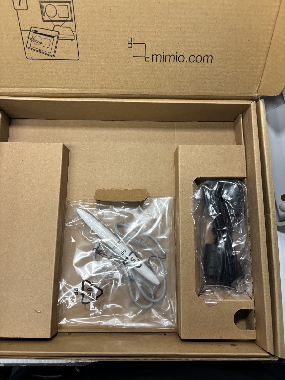 Mimio Pad Icd07 Wireless Interactive Graphic Pen Tablet With Cable And Pen - Thumbnail 4