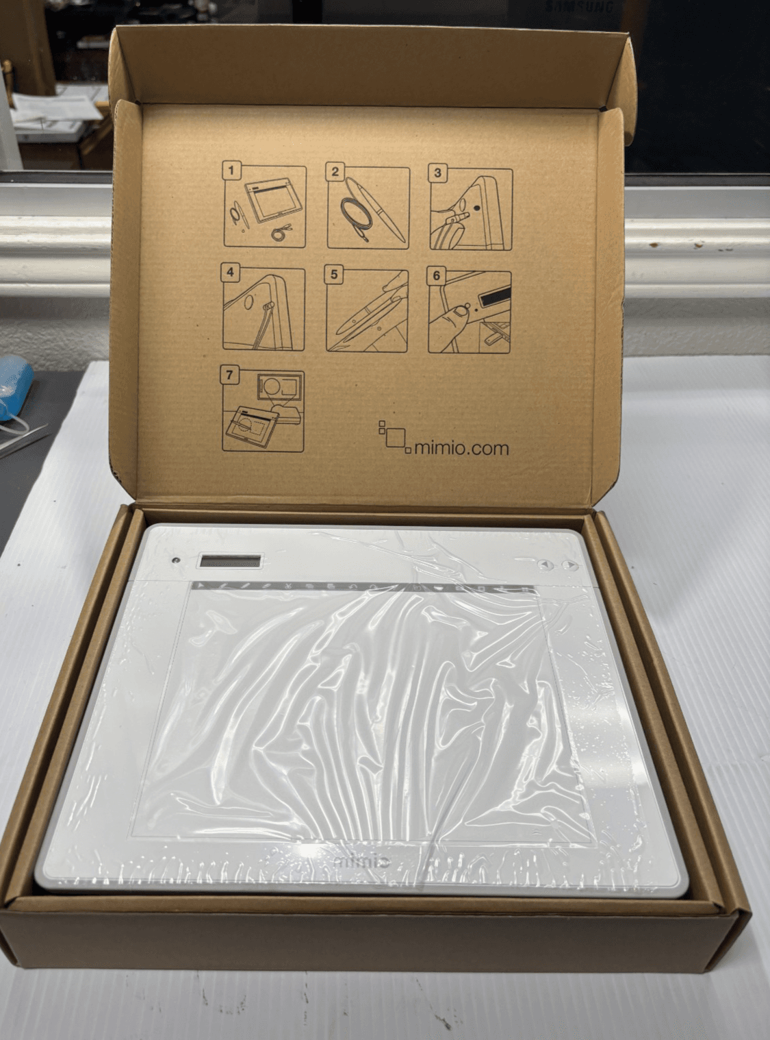 Mimio Pad Icd07 Wireless Interactive Graphic Pen Tablet With Cable And Pen - Image 1