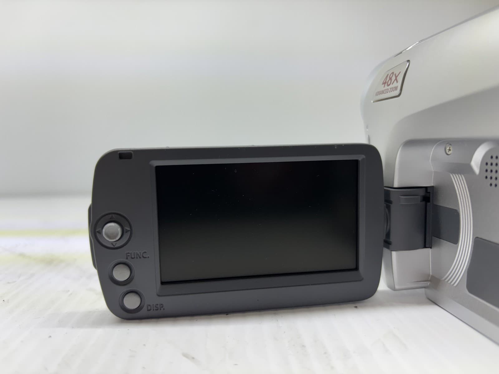 CANON DC320 CAMCORDER- Record To Disc Or SD Card - Thumbnail 11