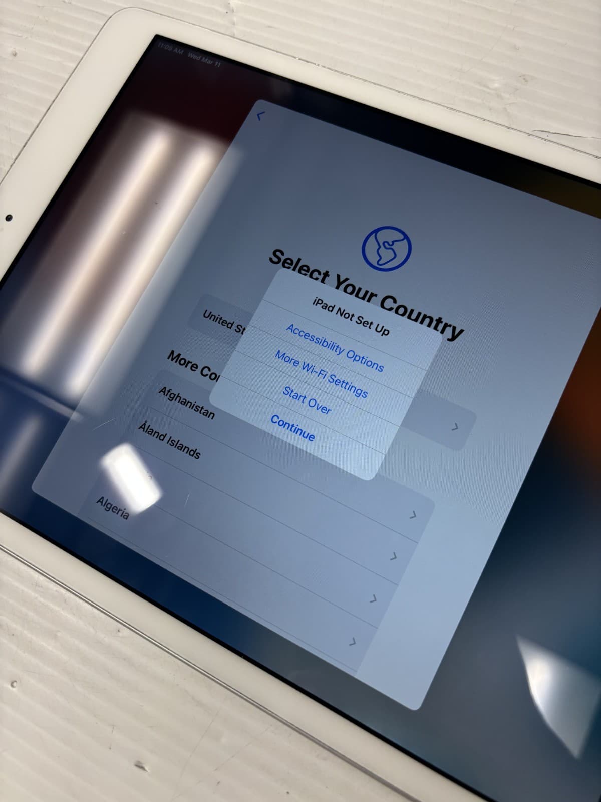 Apple iPad 7th Gen. (A2197) 10.2" Grade B - Thumbnail 2