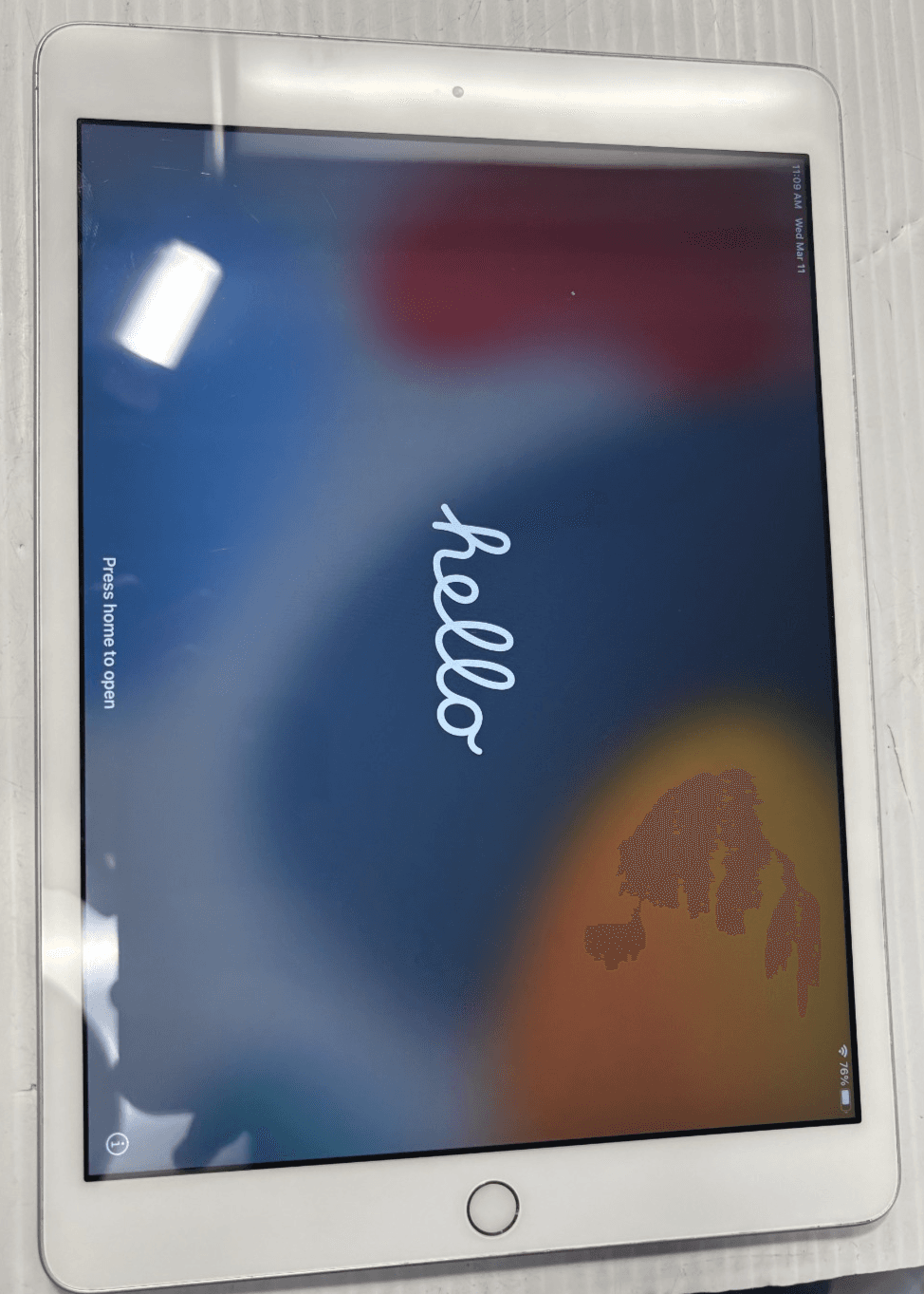 Apple iPad 7th Gen. (A2197) 10.2" Grade B - Image 1