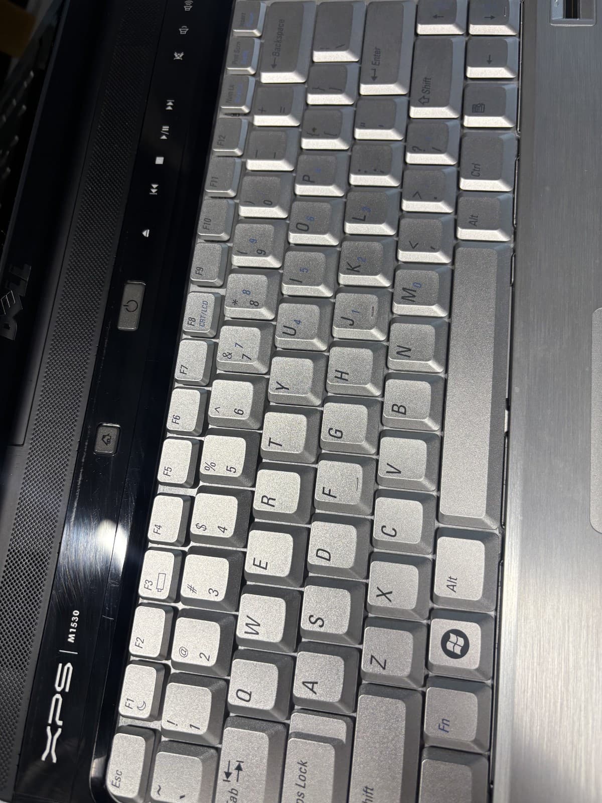 DELL XPS M1530 CLASSIC LAPTOP CORE 2 DUO 2gb ram 250gb hdd c description - Thumbnail 10