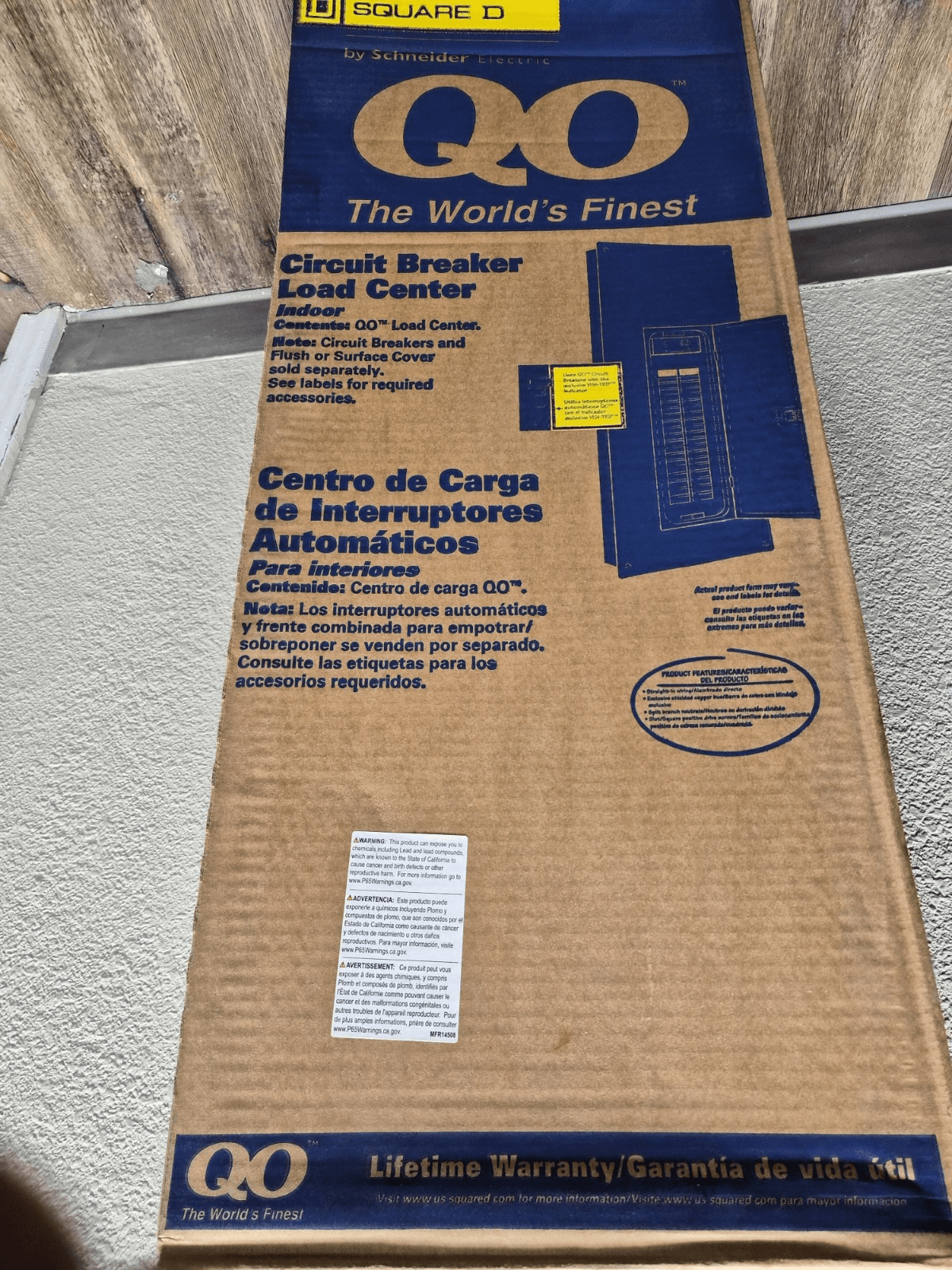 Square D Q0140L200G Circuit Breaker Load Center 40 Spaces 40 Circuits 200Amp - Image 1