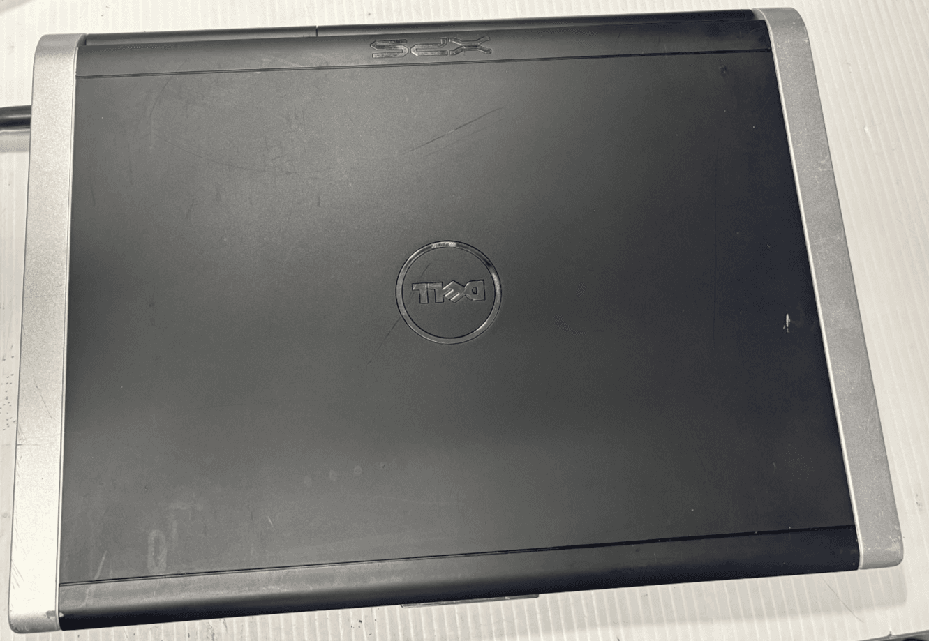 DELL XPS M1530 CLASSIC LAPTOP CORE 2 DUO 2gb ram 250gb hdd c description - Image 1
