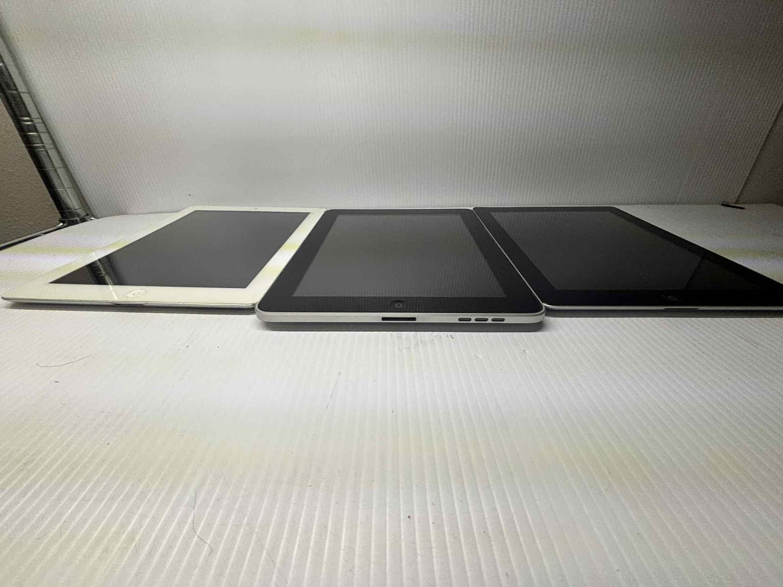 Apple iPad a1416/a1395/a1219 (please read description) - Thumbnail 3