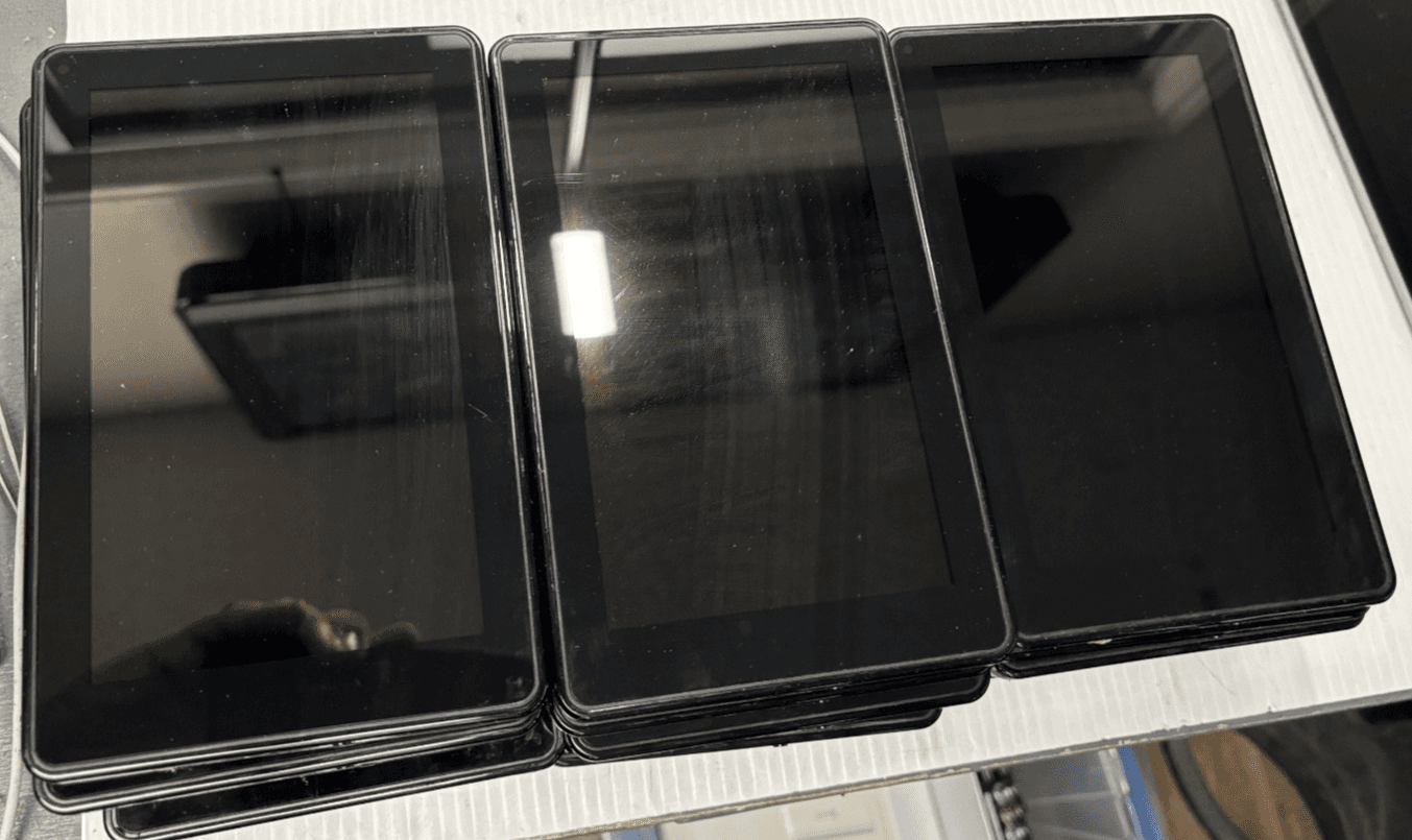 kindle lot of 26 d01400 - Image 1