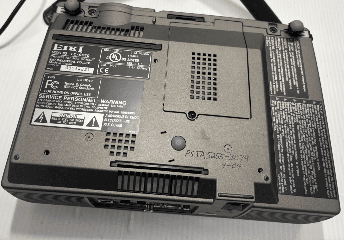 EIKI LC-SD10 Diamond Video Projector w Remote TESTED - Thumbnail 3