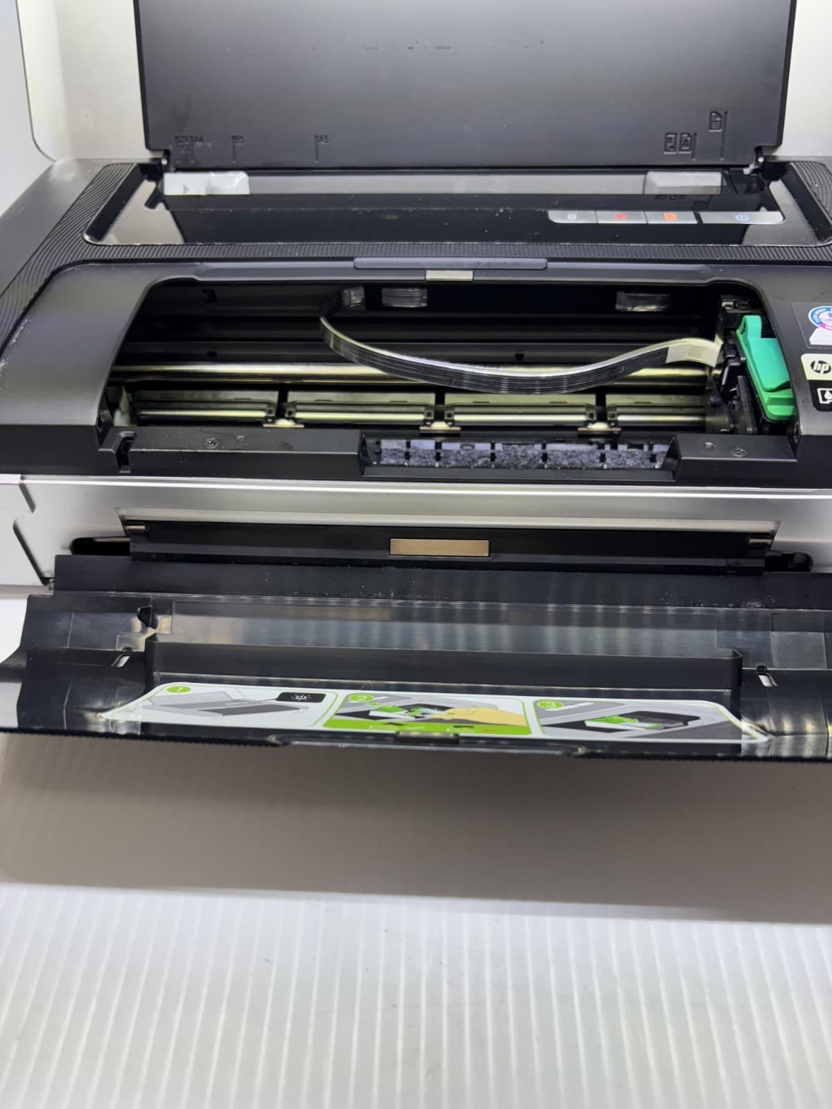 HP Officejet 100 Mobile Printer - Thumbnail 2