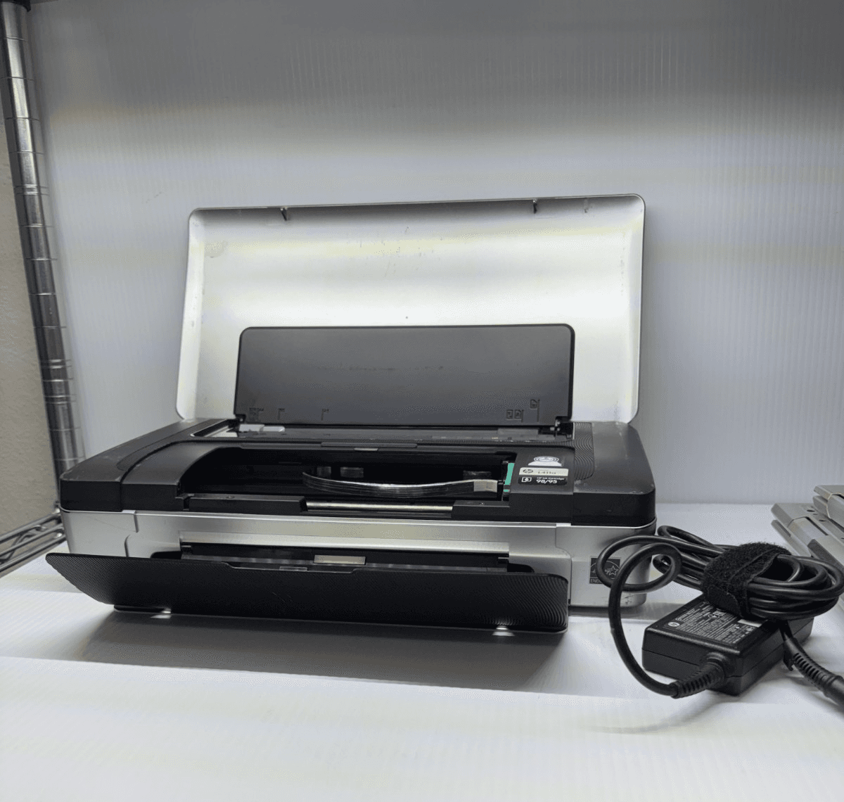 HP Officejet 100 Mobile Printer - Image 1