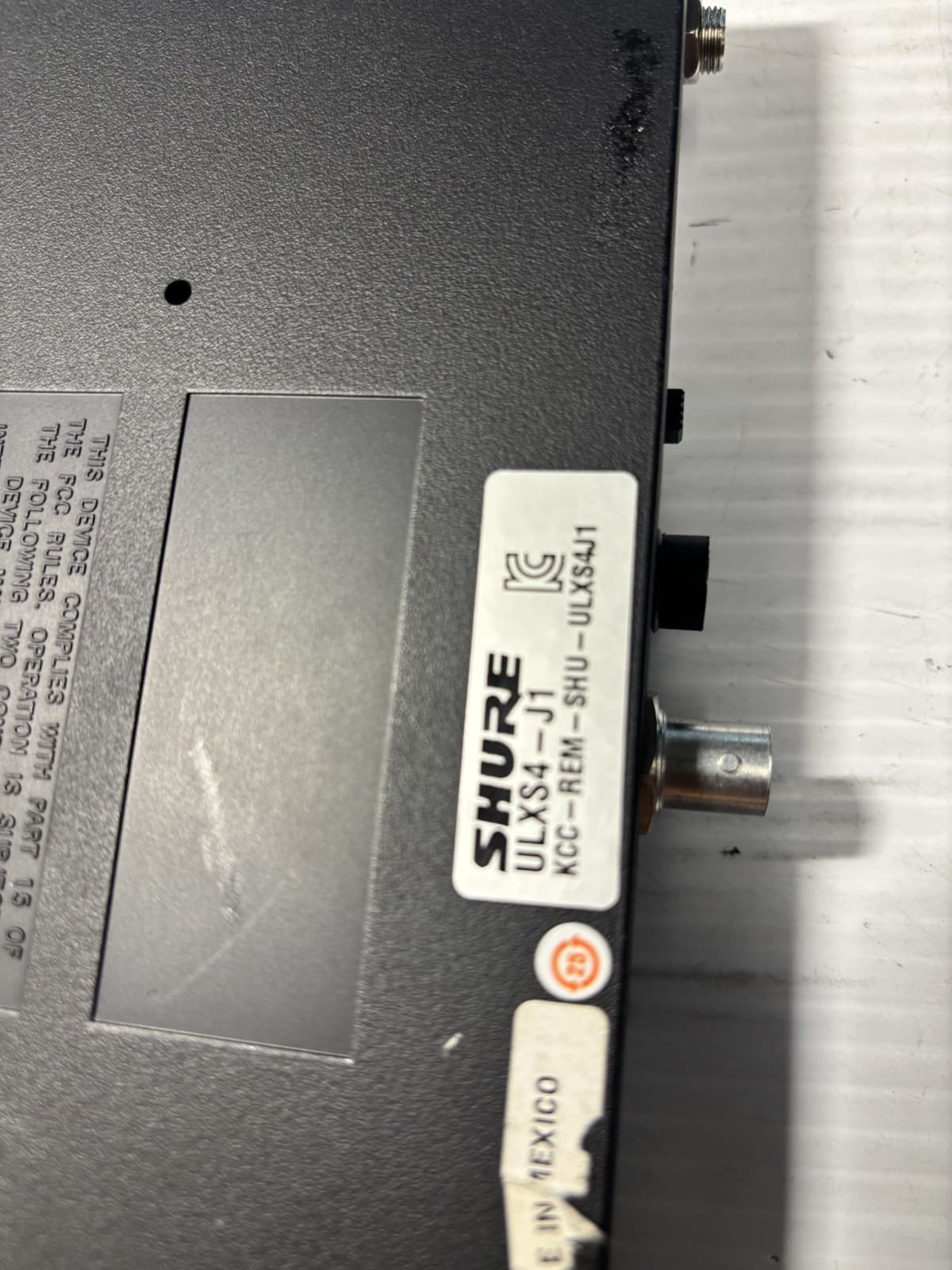 Shure ULXS4 Wireless Standard Receiver 554-590 MHz UNIT ONLY FREE S/H - Thumbnail 3