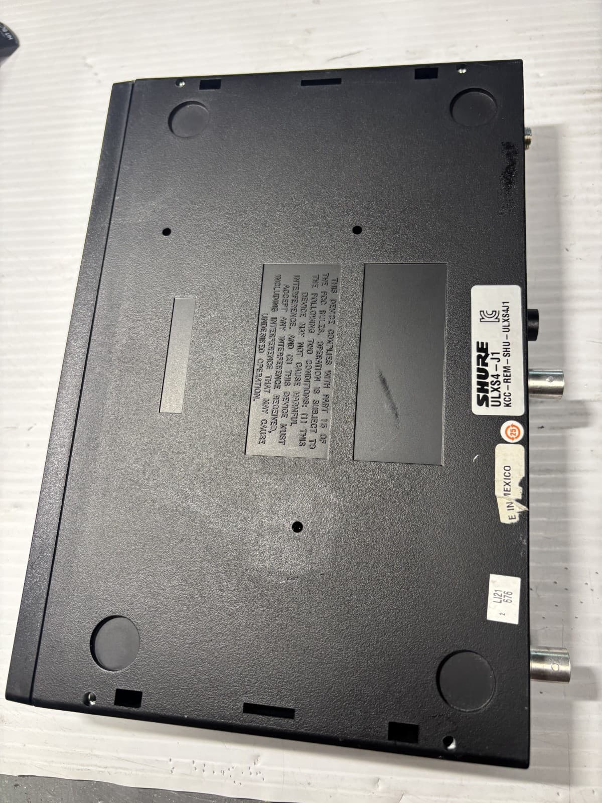 Shure ULXS4 Wireless Standard Receiver 554-590 MHz UNIT ONLY FREE S/H - Thumbnail 6