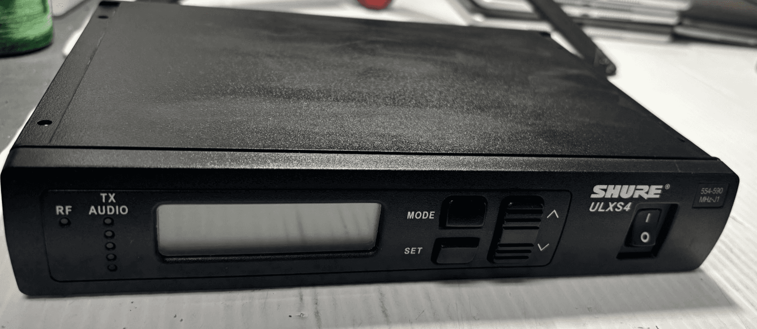 Shure ULXS4 Wireless Standard Receiver 554-590 MHz UNIT ONLY FREE S/H - Image 1