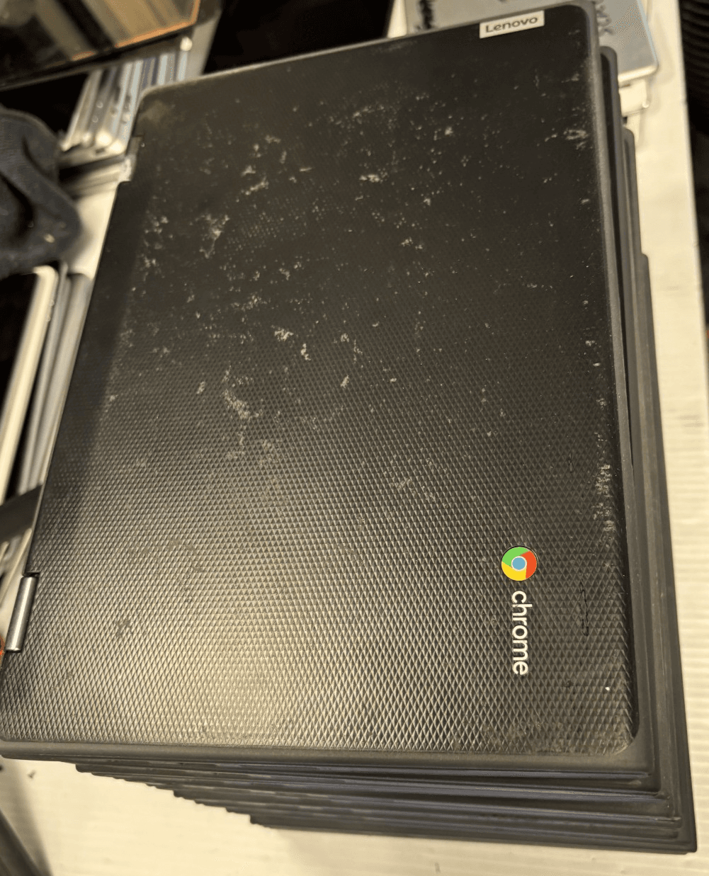 Lot of 10 Lenovo Chromebook Power/Screen/Keyboard Issues For Parts unlocked - Image 1