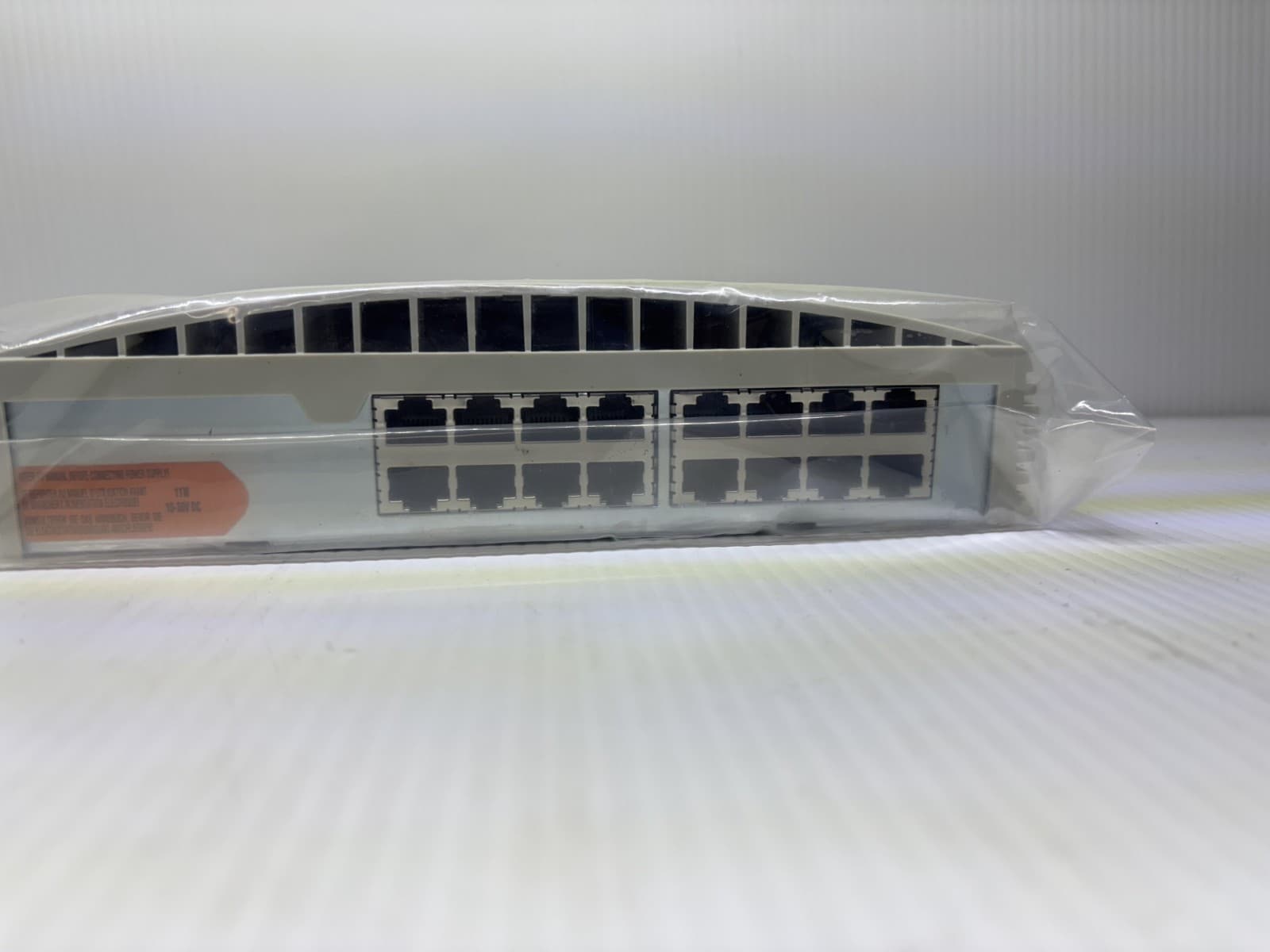 3Com 1675-010-000-2.00 Office Connect Dual Speed Hub 8 Port W/ POWER CORD - Thumbnail 4