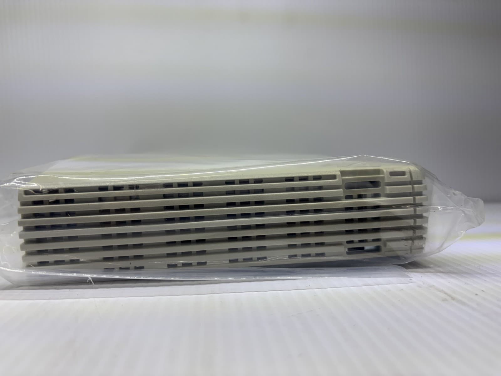 3Com 1675-010-000-2.00 Office Connect Dual Speed Hub 8 Port W/ POWER CORD - Thumbnail 3