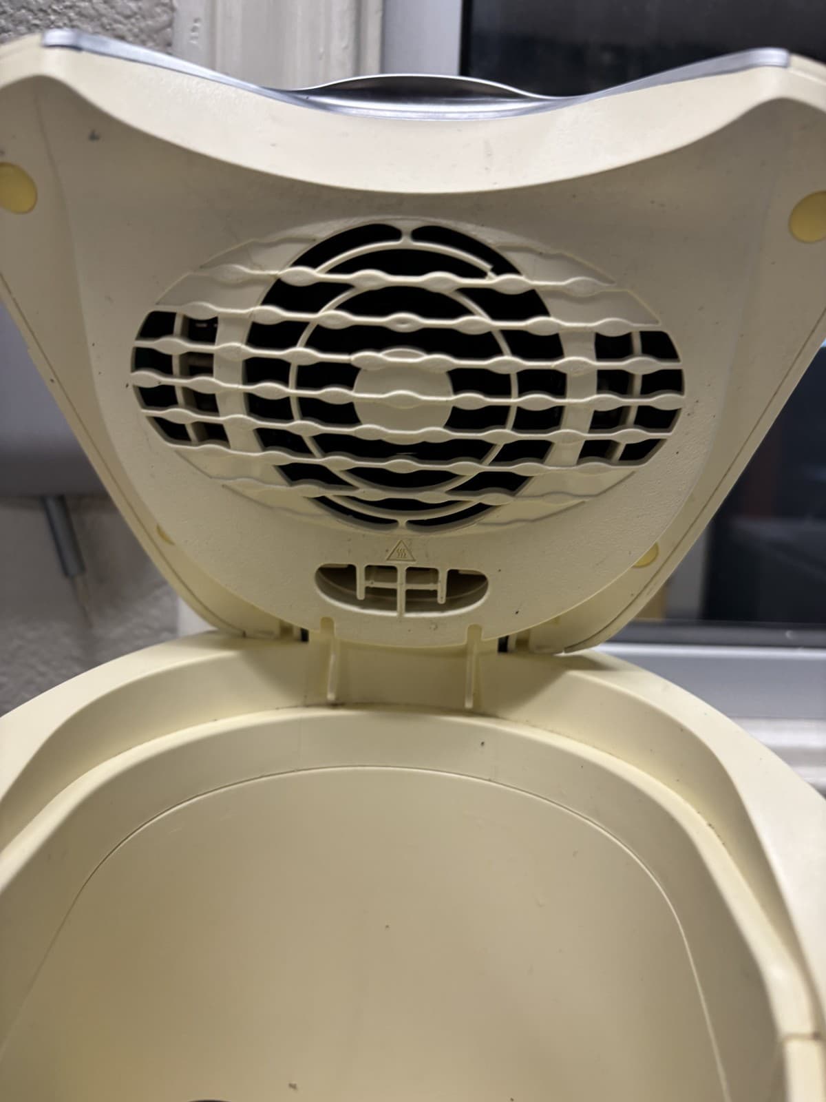 Medela Breast Milk Formula Warmer 87115 Waterless Hospital Grade - Thumbnail 3