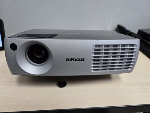 InFocus IN3108 DLP Projector - Image 1
