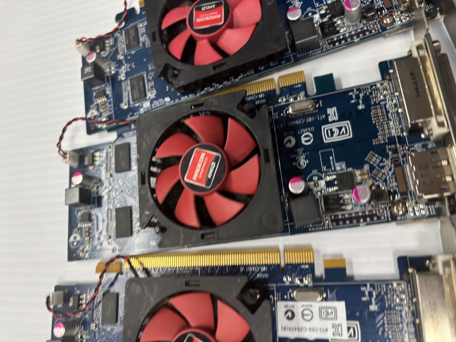 AMD Radeon HD 6450 1GB Video Card C264 DVI+DP lot of 5 - Thumbnail 8