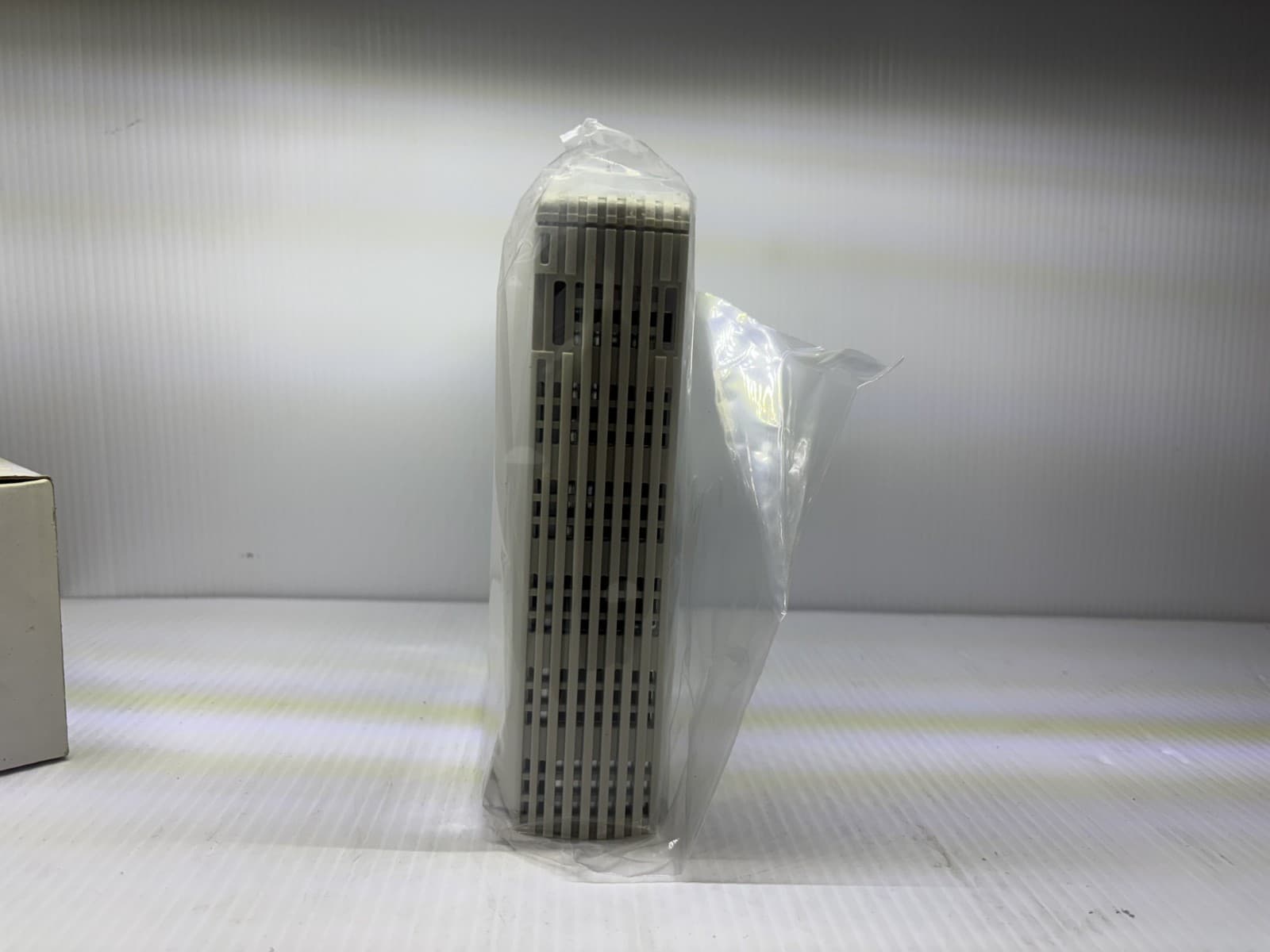 3Com 1675-010-000-2.00 Office Connect Dual Speed Hub 8 Port w/ POWER CORD - Thumbnail 4