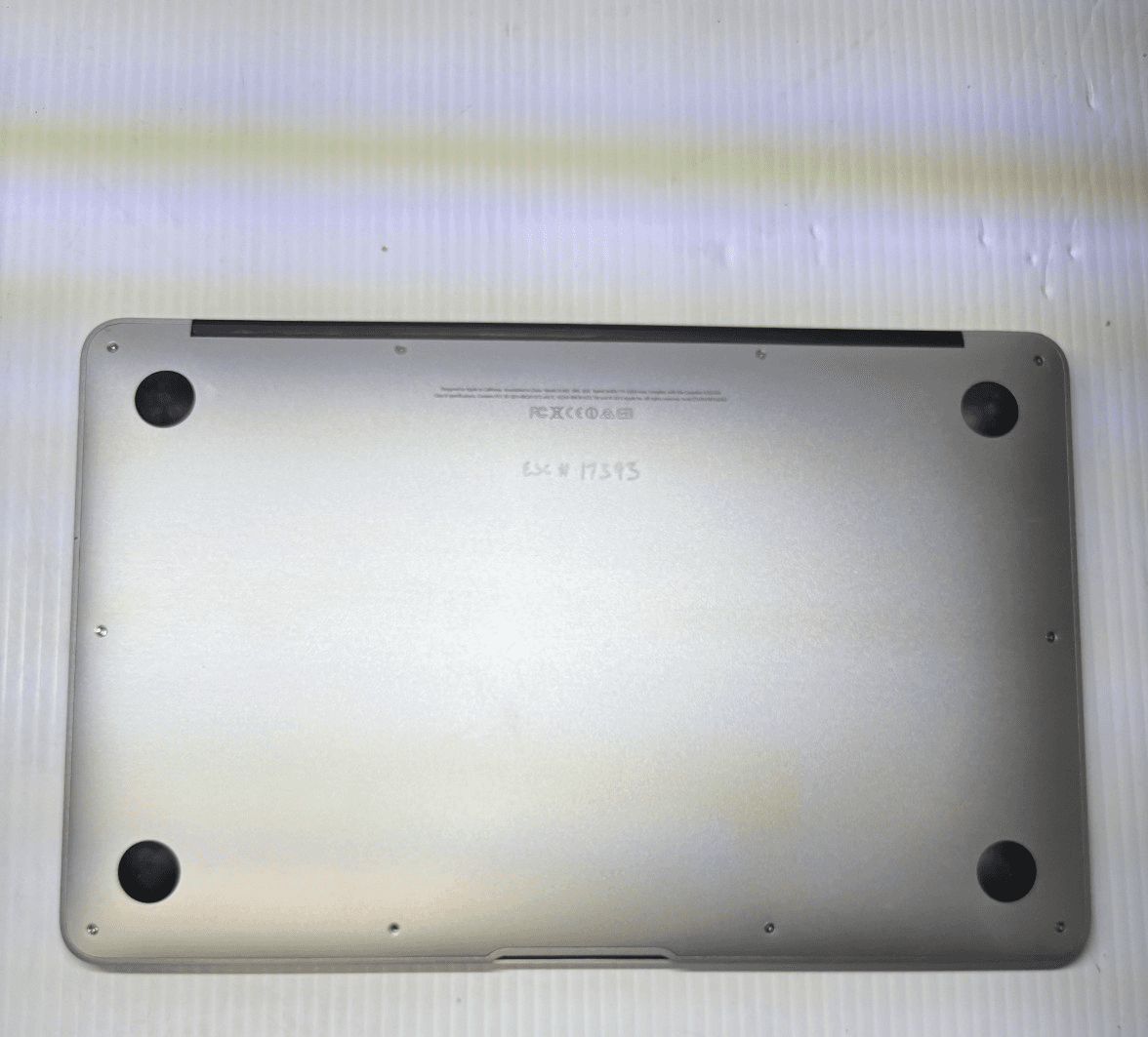 APPLE MACBOOK AIR Model A1465-EMC2631 For Parts N/Working - Thumbnail 6