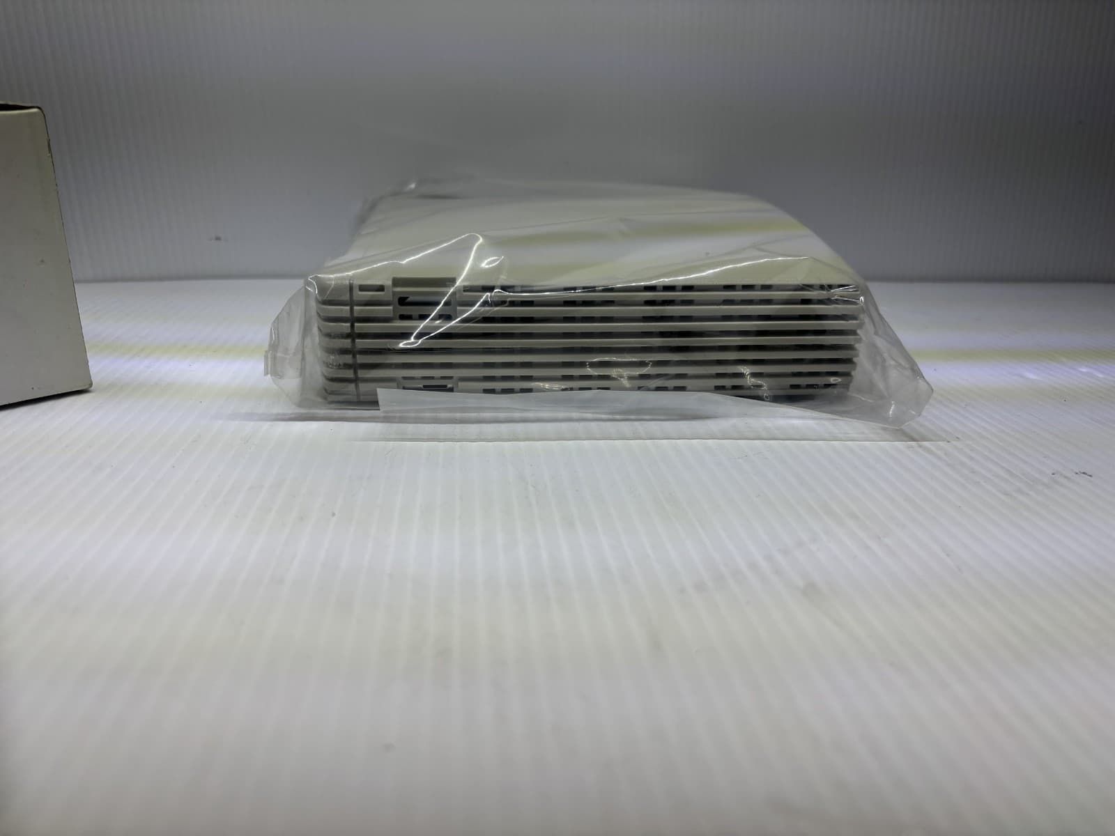 3Com 1675-010-000-2.00 Office Connect Dual Speed Hub 8 Port w/ POWER CORD - Thumbnail 6