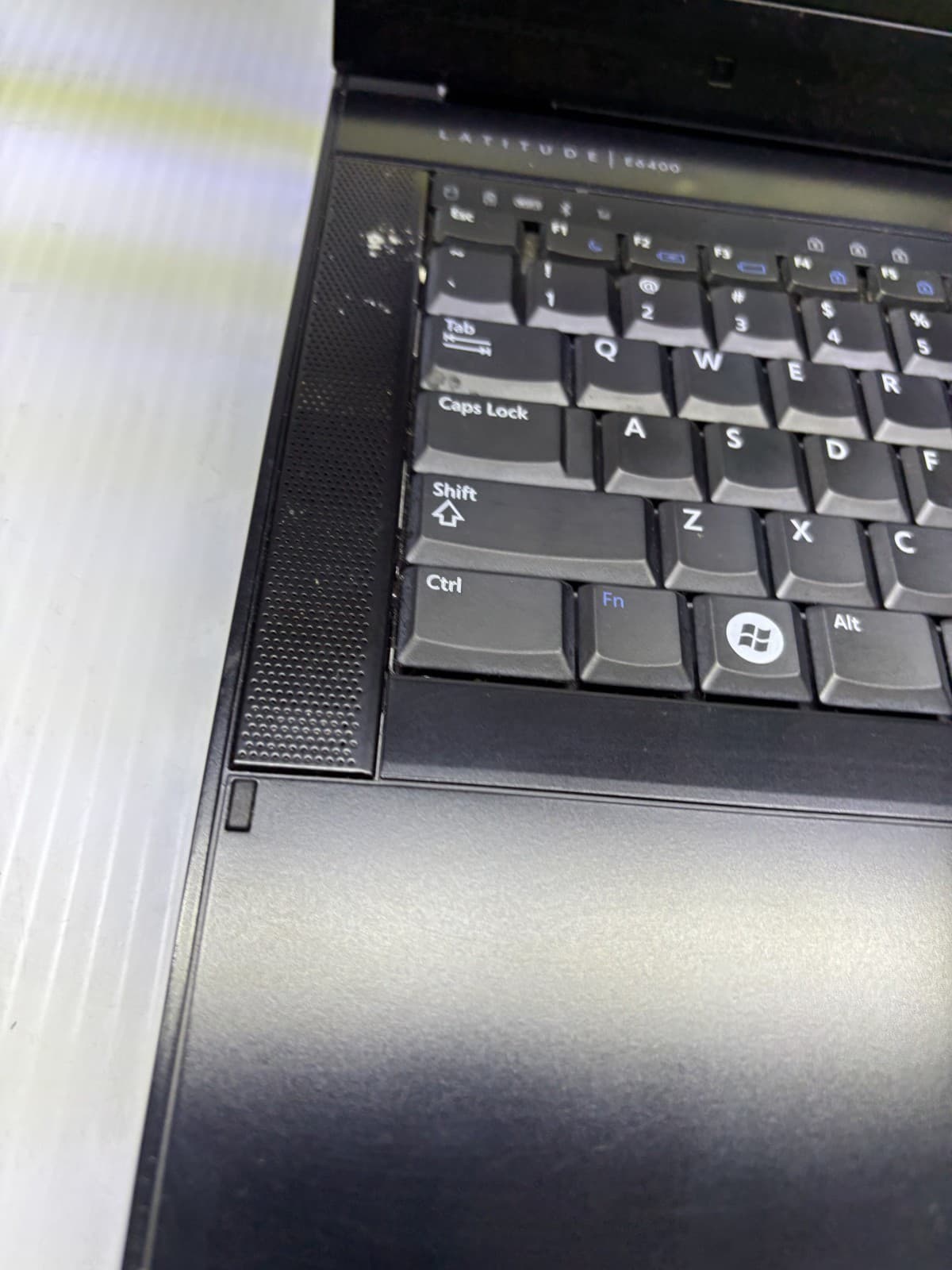 Dell Latitude E 6400 intel centrino vpro windows xp (3 gb ram/80 gb hd) c/descr - Thumbnail 10