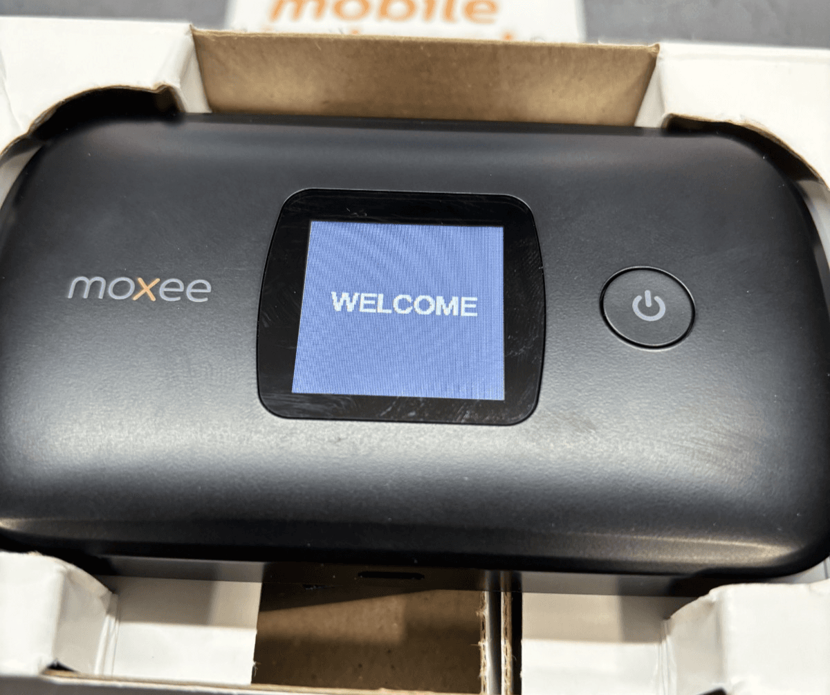 MOXEE K779HSDL 4G LTE MOBILE HOTSPOT BLACK - Image 1