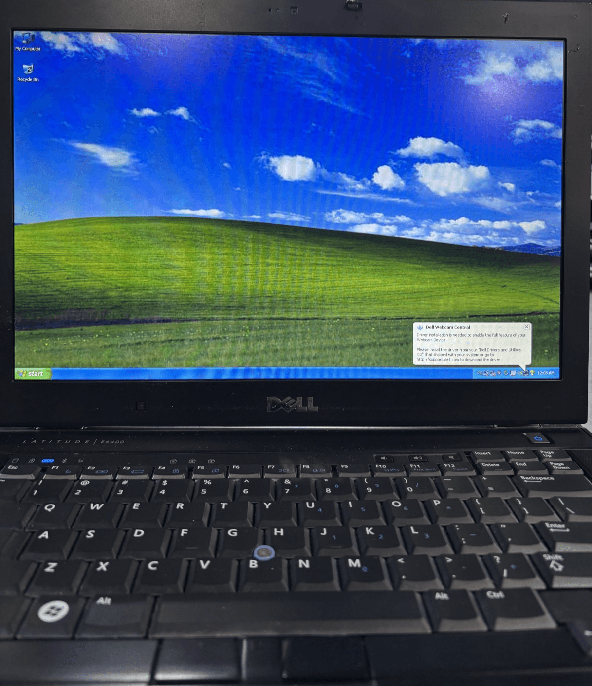 Dell Latitude E 6400 intel centrino vpro windows xp (3 gb ram/80 gb hd) c/descr - Image 1