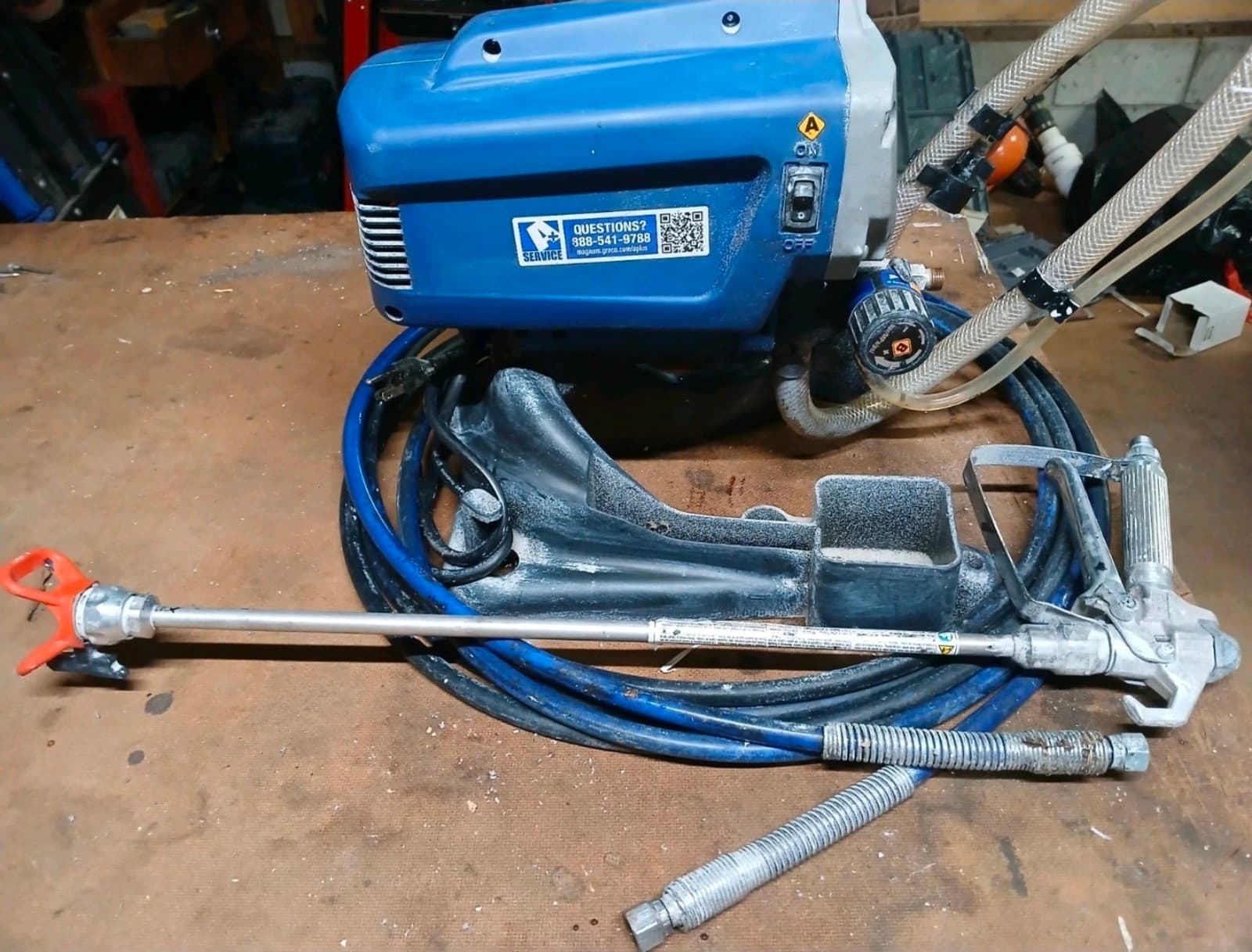 Graco Magnum Project Painter Plus 257025 Airless Paint Sprayer - Thumbnail 3