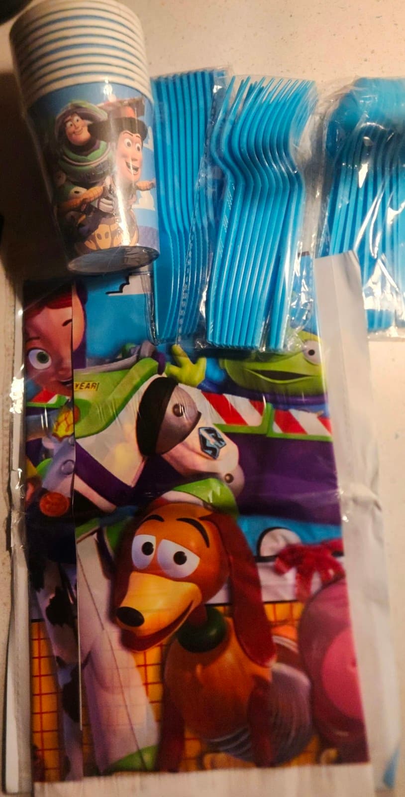 Toy Story Birthday Supplies 10 Guests - Thumbnail 3