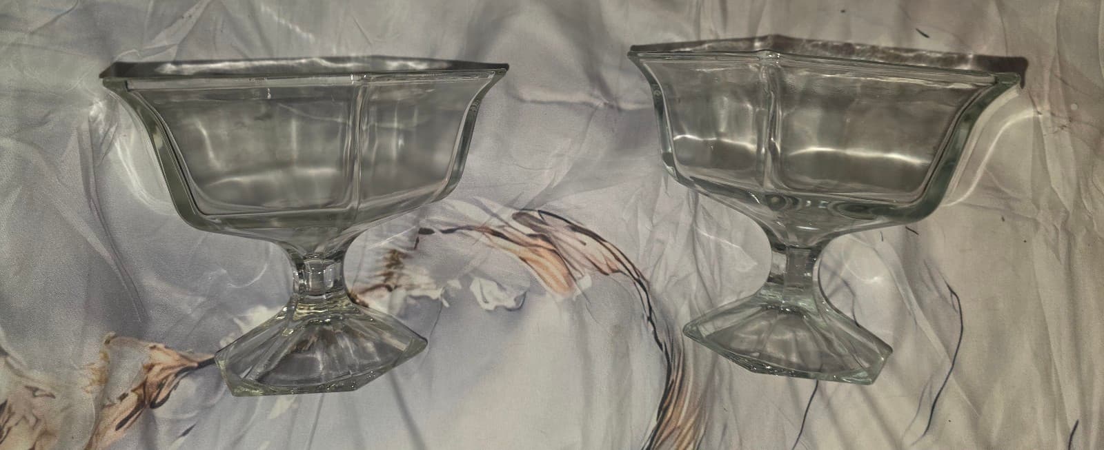 Vtg Glass Octagon Shaped Dish/Bowl Atop Pedestal Heavy &Thick Set of 2 - Thumbnail 2