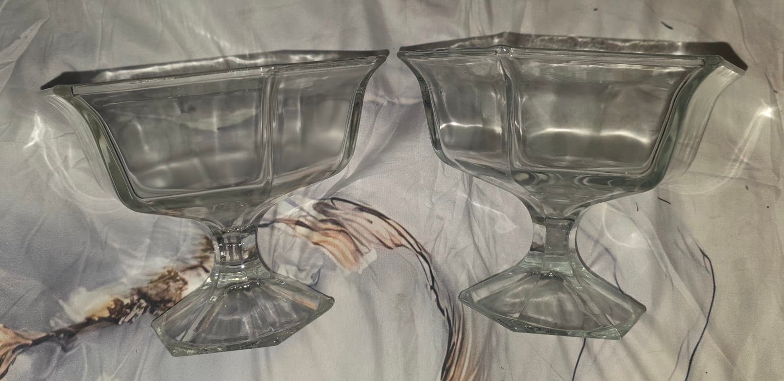 Vtg Glass Octagon Shaped Dish/Bowl Atop Pedestal Heavy &Thick Set of 2 - Thumbnail 3