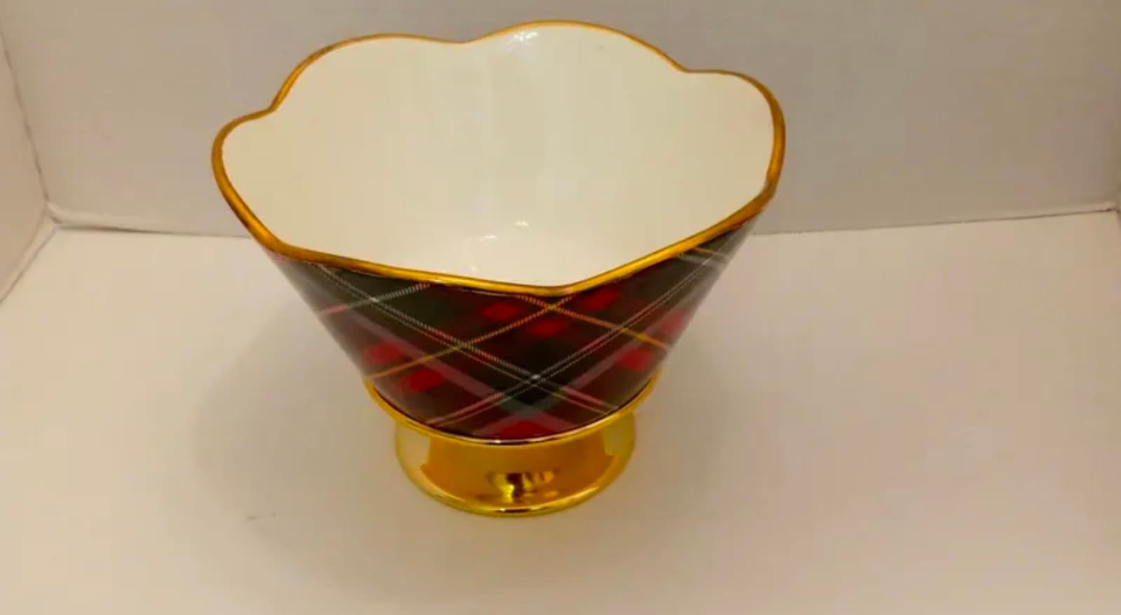 Vintage Teleflora Plaid Pedestal Bowl: Red and Green Christmas Decor - Thumbnail 4